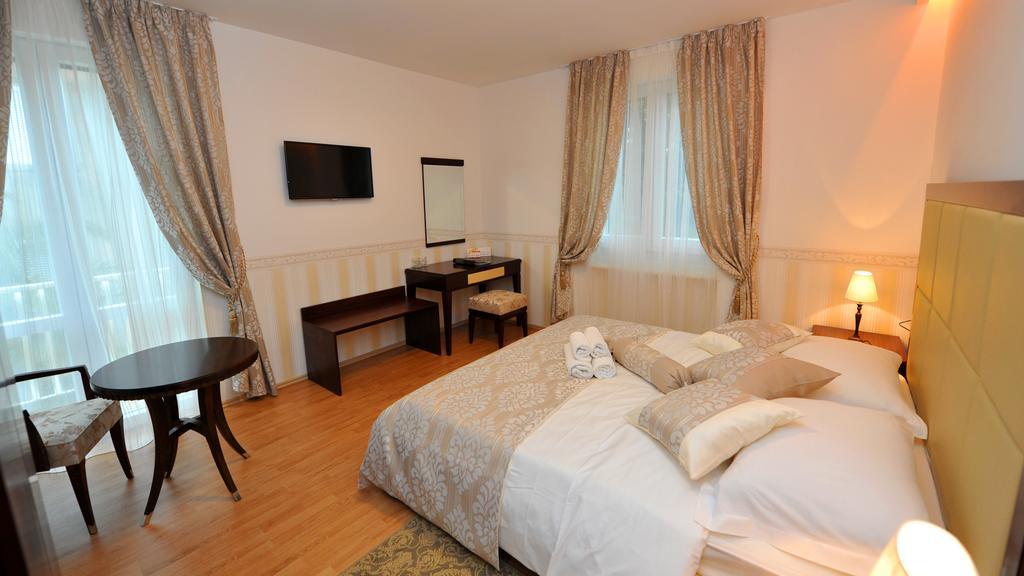 Guesthouse Villa Vice Split Bagian luar foto