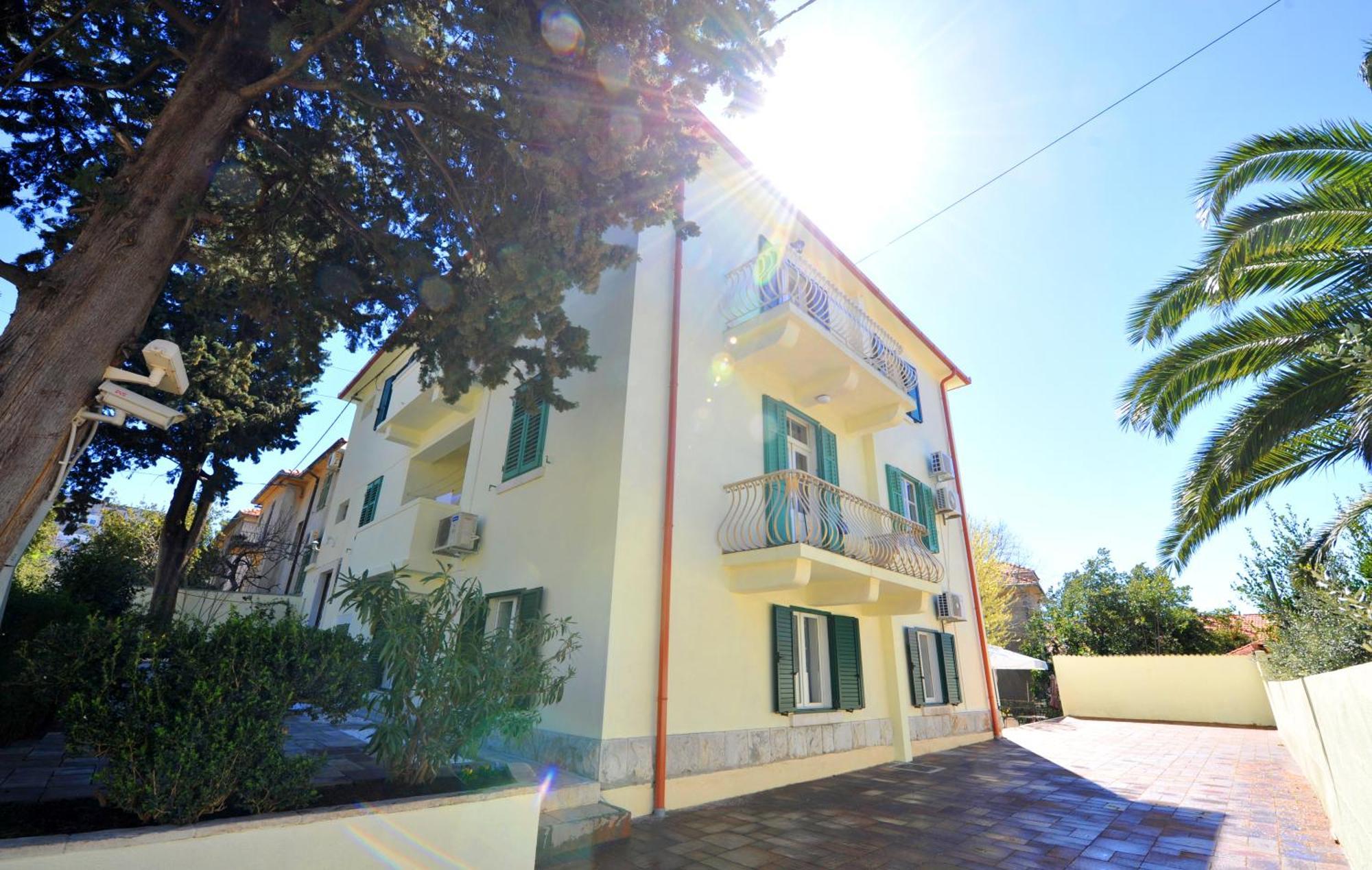 Guesthouse Villa Vice Split Bagian luar foto